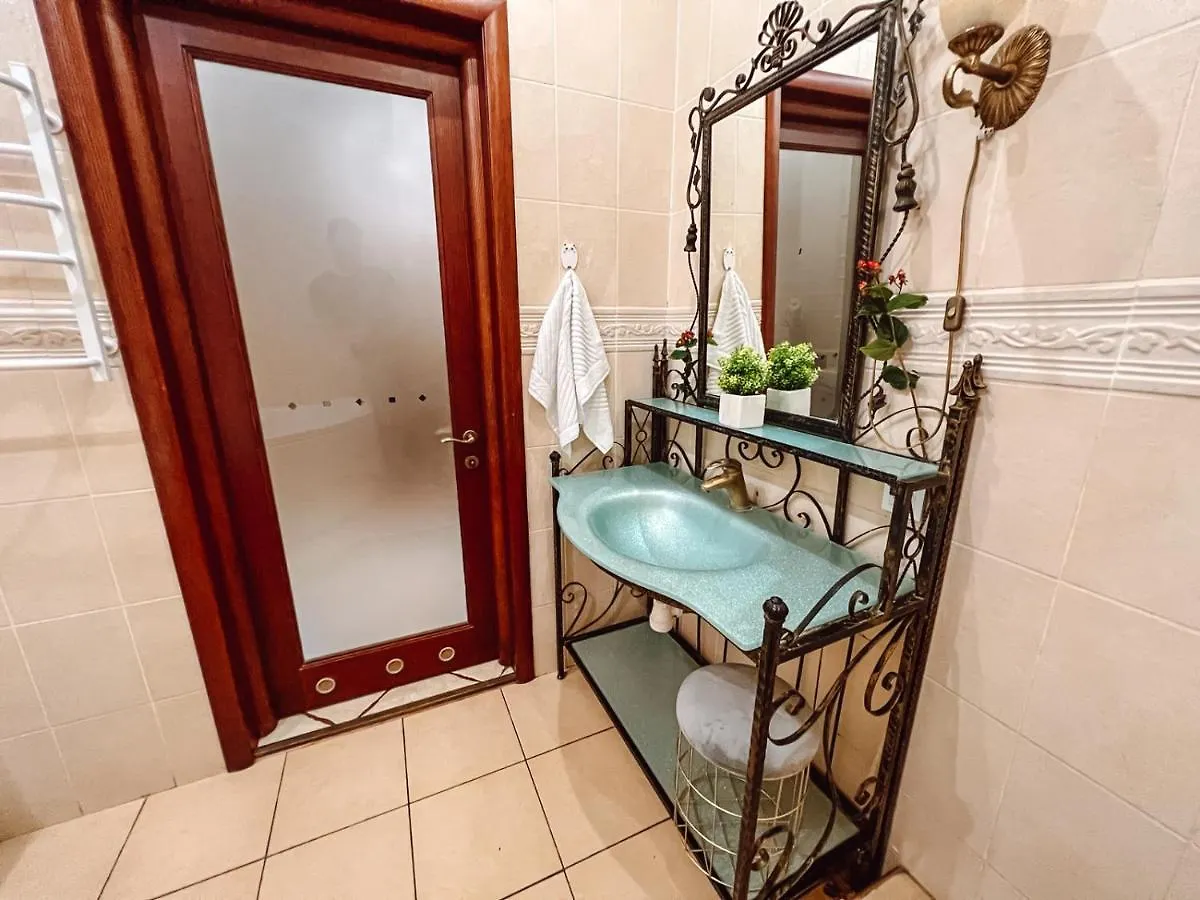 Apartment On Fedorova Kyiv